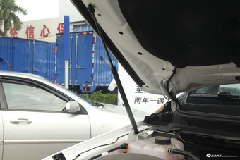 2017款撼路者2.0T自动四驱旗舰版汽油7座 