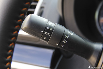 2016款斯巴鲁XV 2.0i 豪华导航版