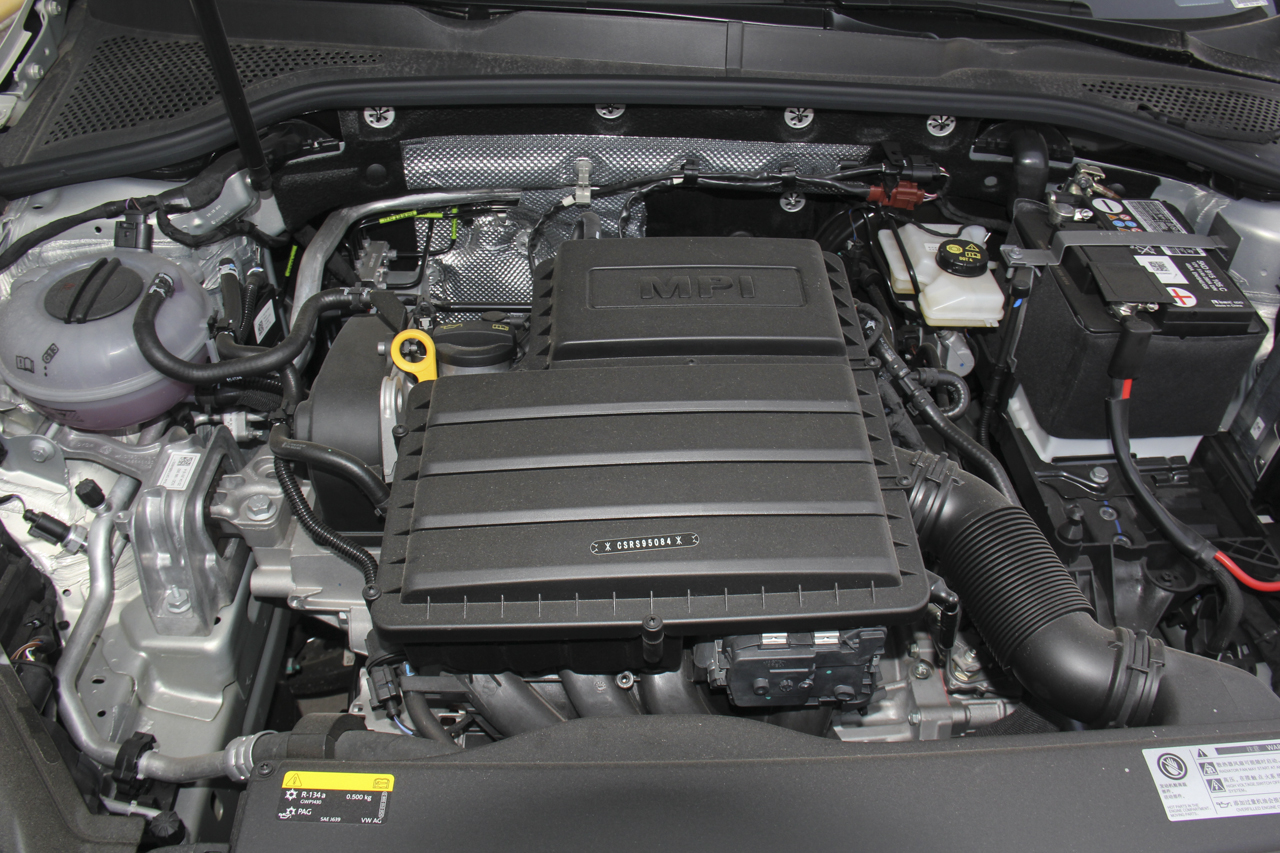 2018款高尔夫1.6L自动舒适型