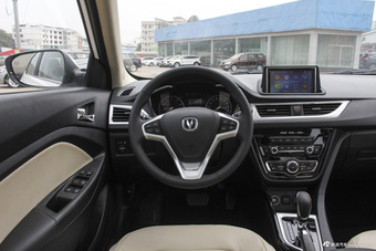 2016款悦翔V7 1.6L自动乐趣型国IV