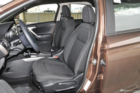 2016款标致301 1.6L自动舒适型