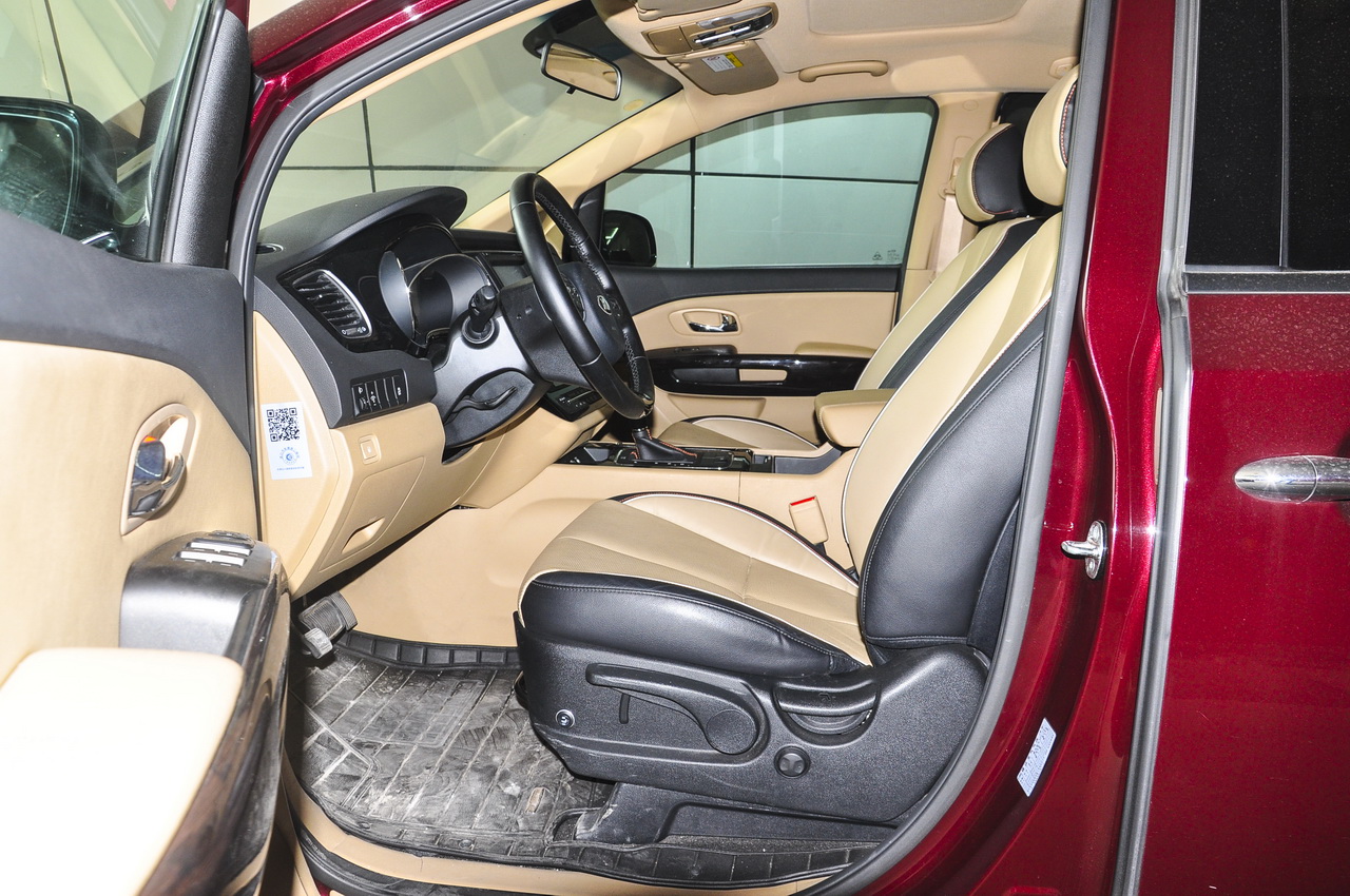 2015款嘉华（进口）3.3L自动豪华版 国IV