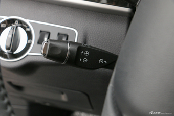 2018款比亚迪宋MAX 1.5T自动智联旗舰型6座