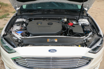 2018款蒙迪欧2.0T自动豪华型EcoBoost 200