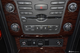 2018款途乐5.6L自动标准型