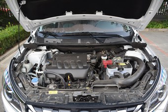 2016款启辰T70X 2.0L自动睿享运动版