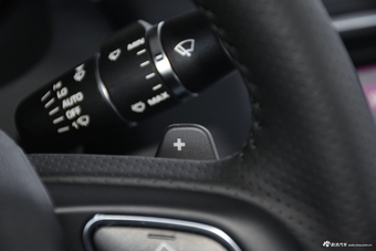 2017款揽胜极光 2.0T自动敞篷版