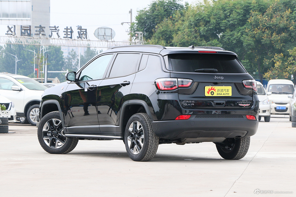 明明可以靠颜值却非要靠价格实力,Jeep指南者全国11.81万起