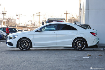 2016款改款奔驰CLA级 CLA260 2.0T 4MATIC