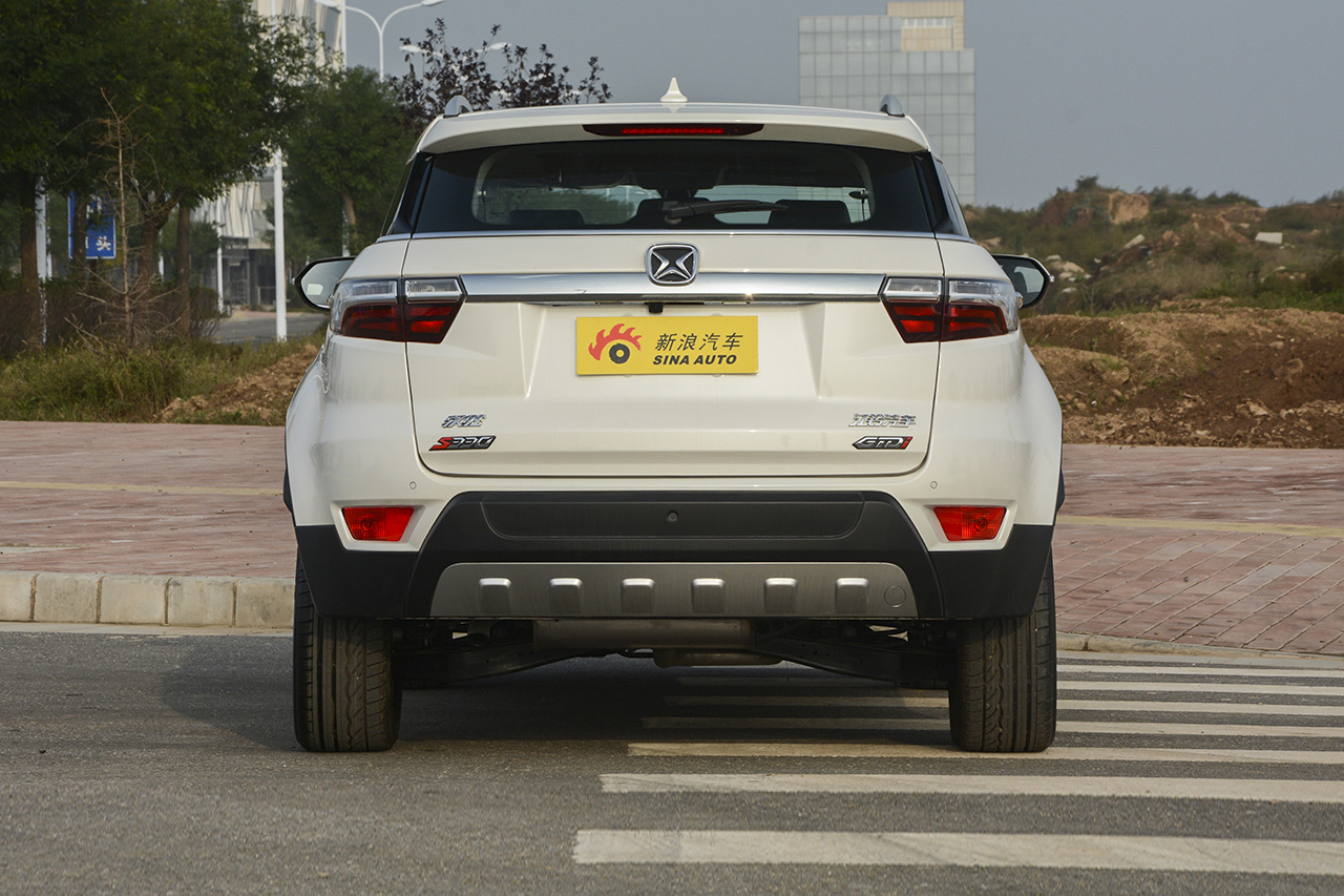 2016款驭胜S330 1.5T自动两驱旗舰版