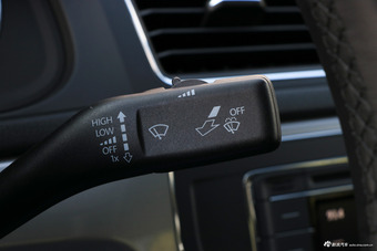 2017款朗逸1.4T自动舒适版230TSI DSG