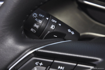 2017款马自达3昂克赛拉 两厢 2.0L 自动运动型