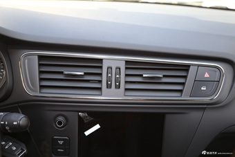 2017款雪铁龙C3-XR 1.6L自动先锋型