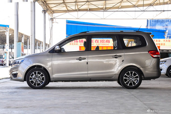 2016款风行S500 1.5L手动舒适型  皓月灰