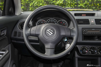 2014款雨燕1.3L手动标准型