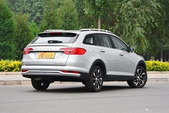 2018款一汽骏派CX65 1.5L手动智联豪华型