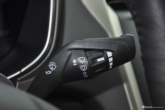 2013款蒙迪欧2.0T自动200豪华型