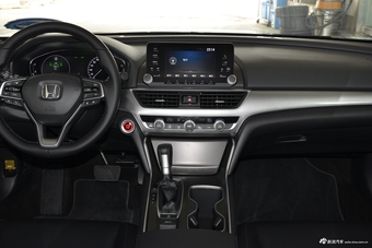 2018款雅阁1.5T自动豪华版260TURBO