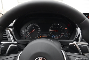 2019款宝马3系2.0T自动豪华套装320Li M 