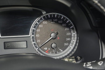 2017款英菲尼迪QX60 2.5T Hybrid四驱全能版