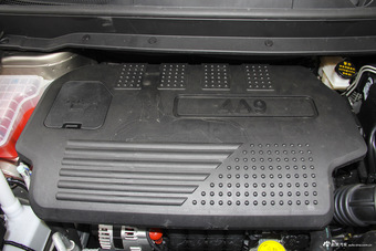 2016款风行S500 1.6L自动豪华型 闪耀金