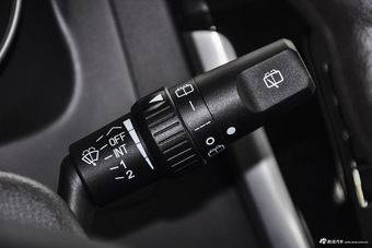 2016款景逸X5 1.8T手动尊享型 珍珠白