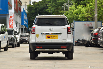 2016款北汽幻速S3 1.5L手动舒适型 朱鹭白