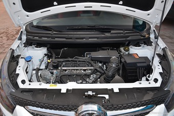 2015款北汽绅宝X25 1.5L手动标准型图片