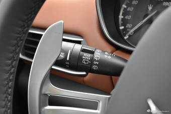 2018款Levante 3.0T自动350Hp 标准版