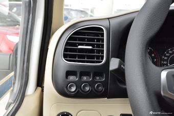 2017款特顺2.4L手动商务型短轴中顶11/12座4G69S4N