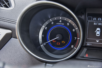 2017款CS35 1.6L手动豪华型