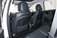 2018款索兰托L 2.0T自动四驱柴油都市版7座