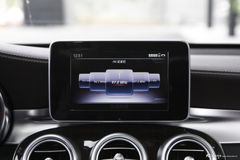 2018款奔驰GLC260 2.0T自动 4MATIC豪华型