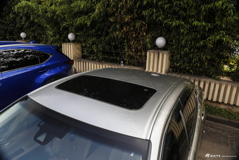2015款雷克萨斯ES 2.5L自动300h舒适型
