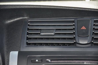 2014款 众泰Z300 新视界 1.5L 手动尊贵型