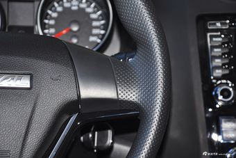 2016款哈弗H6升级版1.5T手动两驱都市型