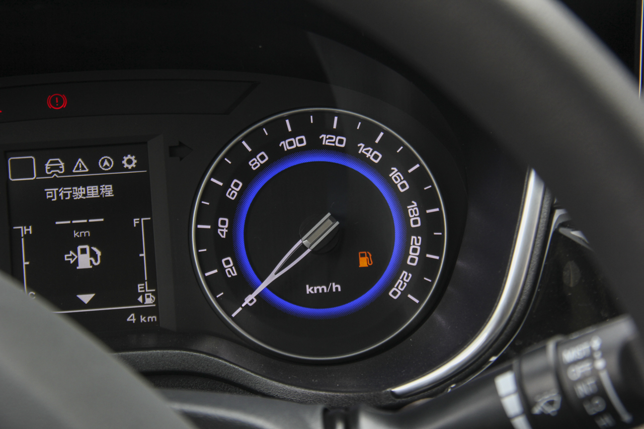 2018款逸动DT 1.6L手动智享型