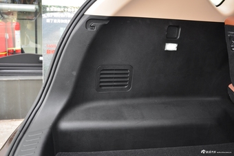 2017款宝骏560律动版1.5T手动乐享型