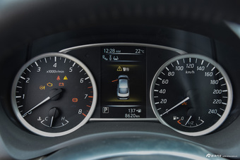 2016款轩逸1.8L自动XV智尊版