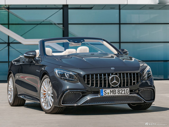 奔驰发布新款S级敞篷官图 33颗OLED尾灯帅炸！