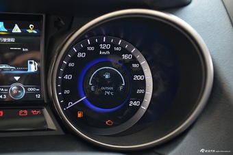 2017款CS75 1.5T手动卓越型