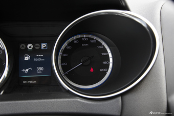 2017款风神AX4 1.4T自动潮享型 