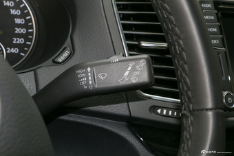 2018款夏朗2.0T自动尊享型7座380TSI