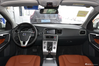 2018款沃尔沃S60L 1.5T自动T3智进版图片