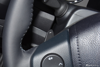 2018款卡罗拉双擎1.8L自动E-CVT智尚版