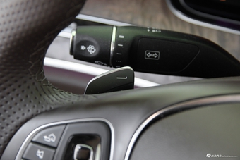 2017款奔驰E级3.0T自动 320 L 4MATIC