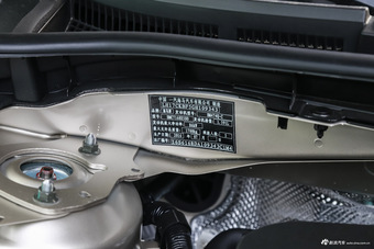 2017款海马福美来1.6L手动豪华型