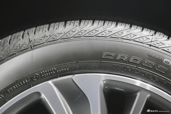 讴歌新款MDX混动版