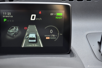   2017款宝骏E100智享版