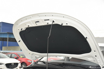 2017款荣威i6 1.5T自动互联网智尊版20T